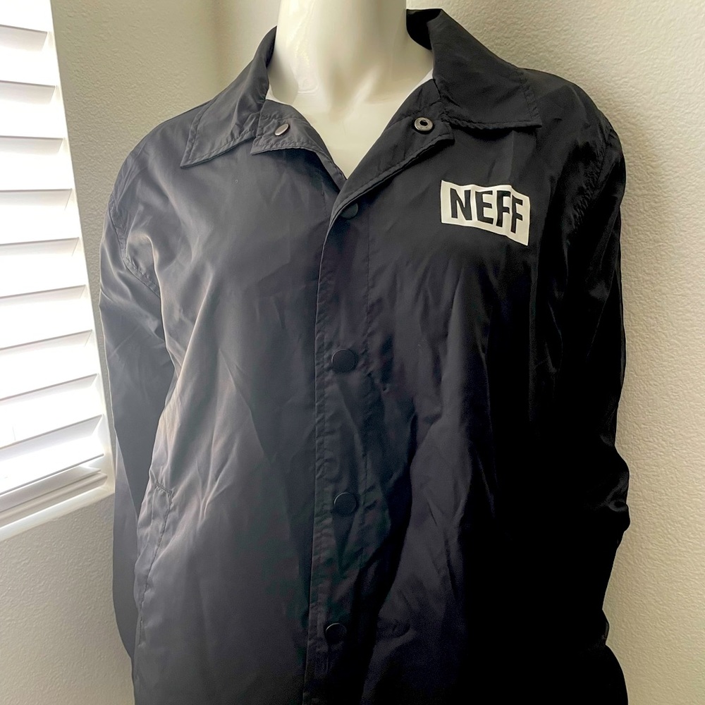 NEW Unisex great condition Disney x NEFF official windbreaker!!